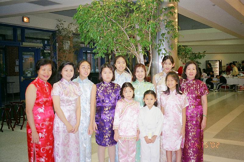 Metropolitan Cantonese School 18 (Sept. 2000 - Jun. 2003).jpg